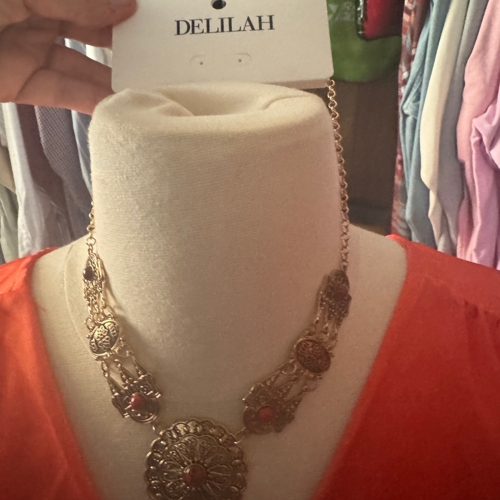 Delilah Gold and Red Medallion Necklace NWT - Picture 3 of 6